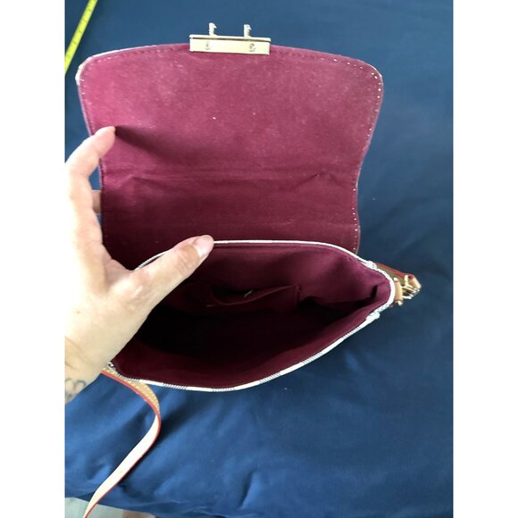 Damier Azur Look Shoulder Bag With Gold Clasp & Red Interior - Picture 5 of 7